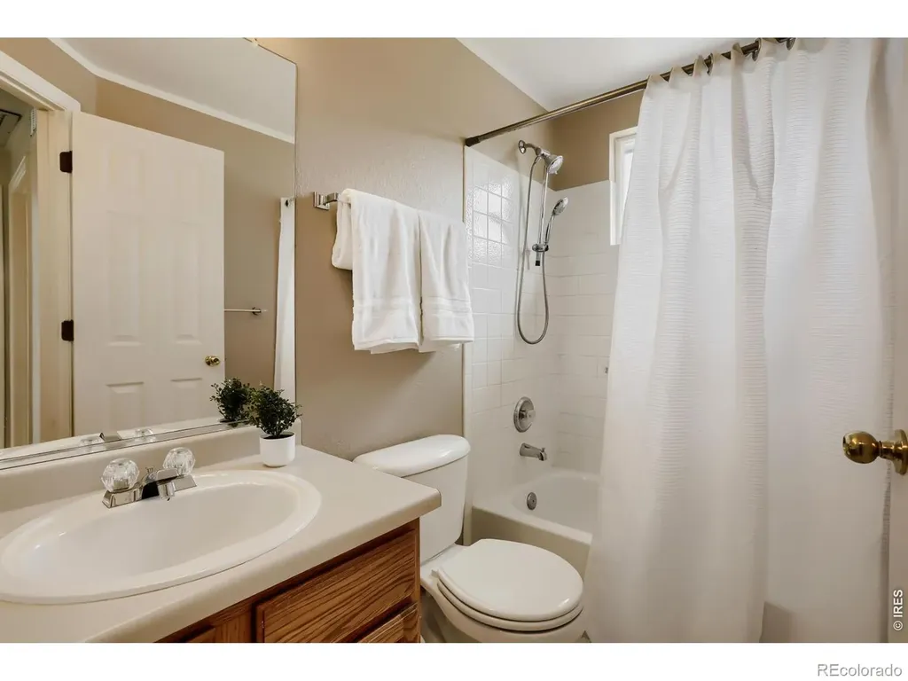 1512 Redtail Court Longmont CO 80504