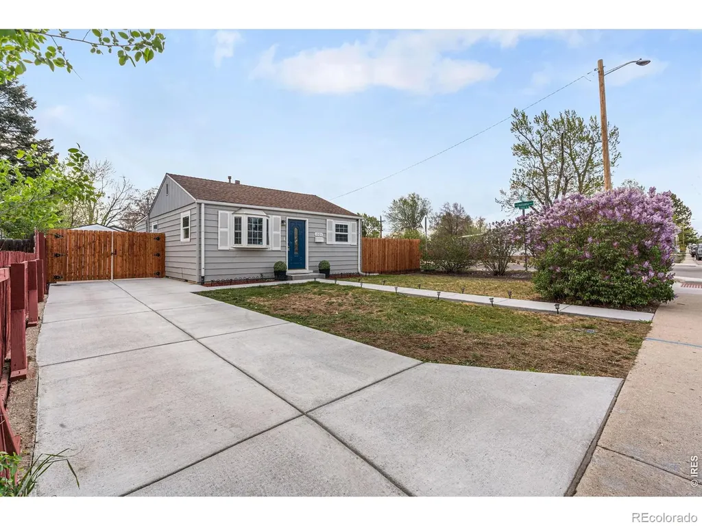 1301 S Wolff Street Denver CO 80219