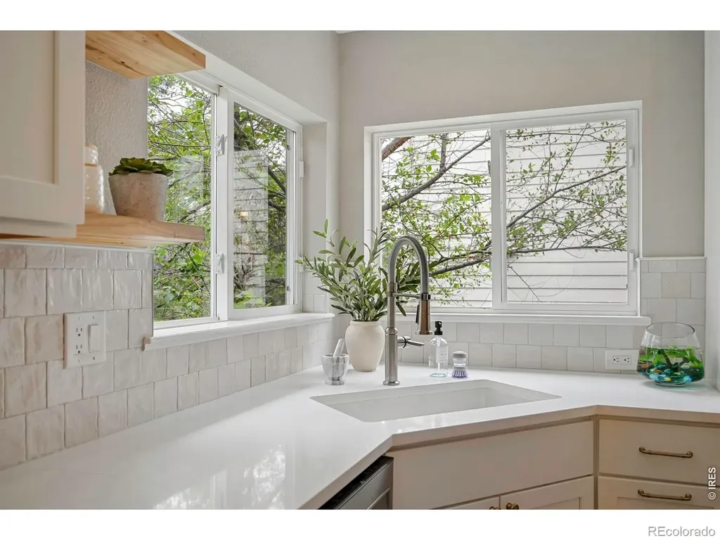 4882 Dakota Boulevard Boulder CO 80304