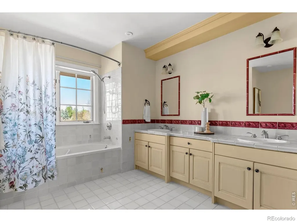 9402 Crystal Lane Longmont CO 80503