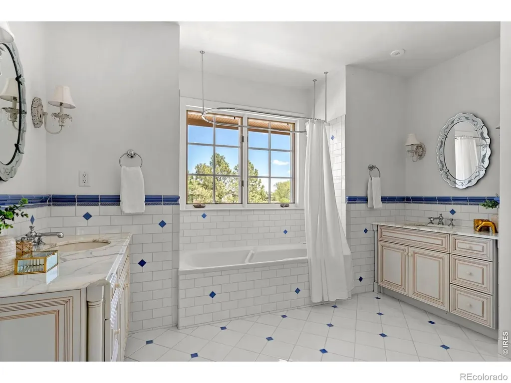 9402 Crystal Lane Longmont CO 80503