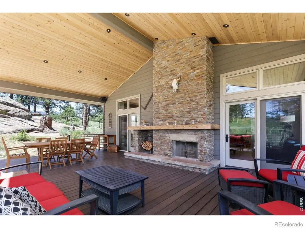 300 Colard Lane Lyons CO 80540