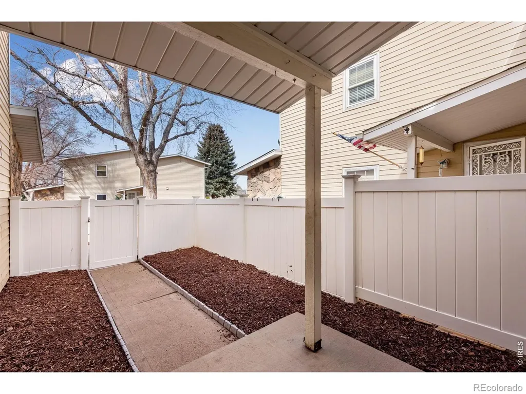 2630 S Vaughn Way Aurora CO 80014