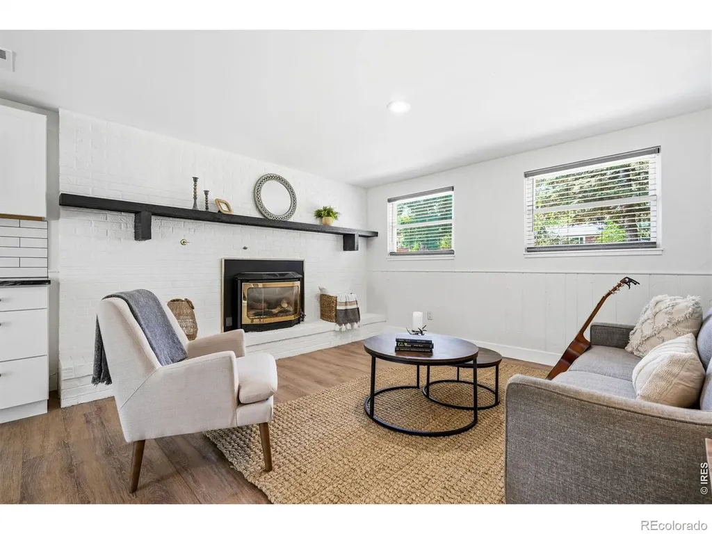 3525 Lakeview Circle Longmont CO 80503