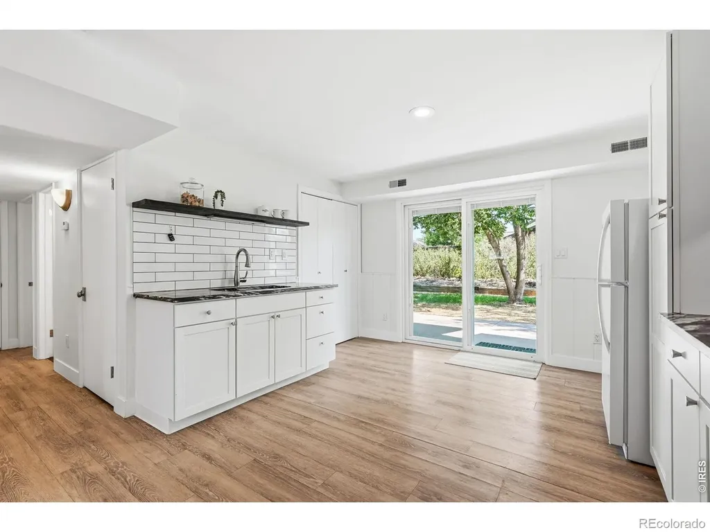 3525 Lakeview Circle Longmont CO 80503