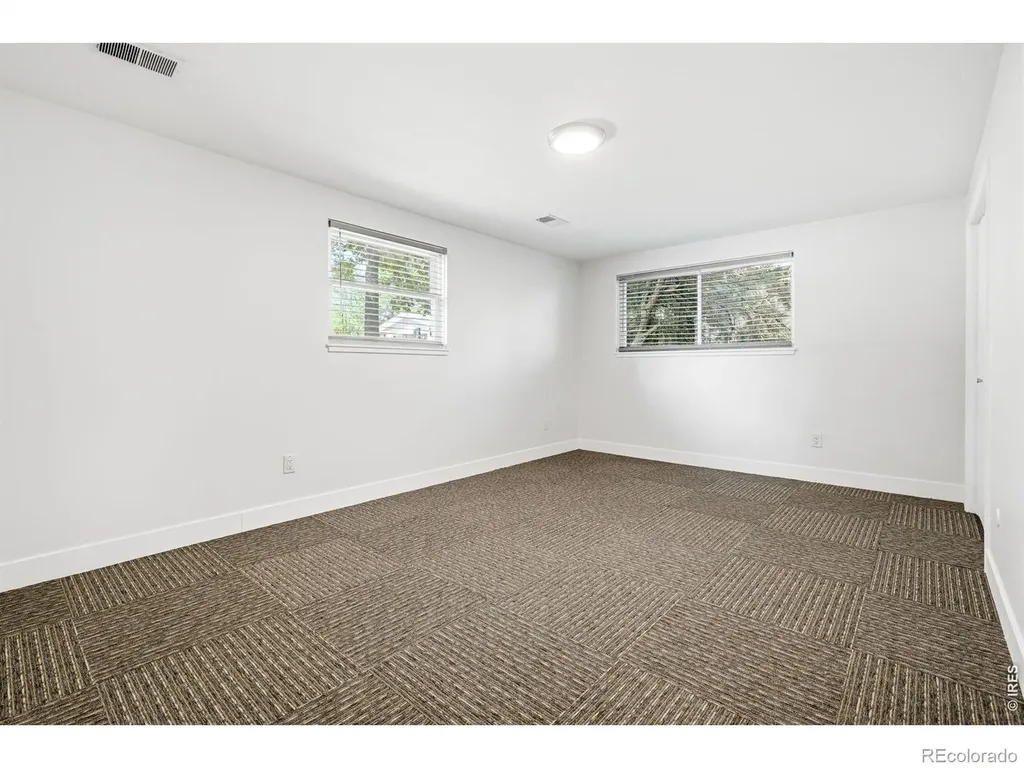 3525 Lakeview Circle Longmont CO 80503