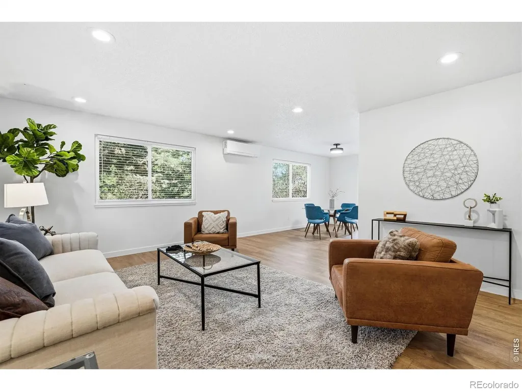 3525 Lakeview Circle Longmont CO 80503