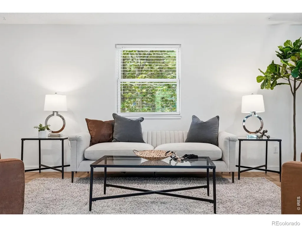 3525 Lakeview Circle Longmont CO 80503