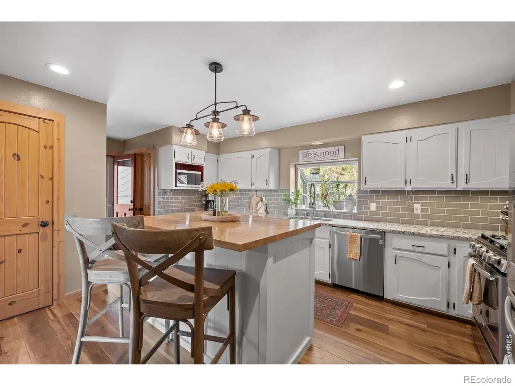 109 Lookout Mountain Circle Golden CO 80401