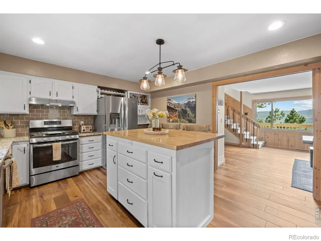 109 Lookout Mountain Circle Golden CO 80401