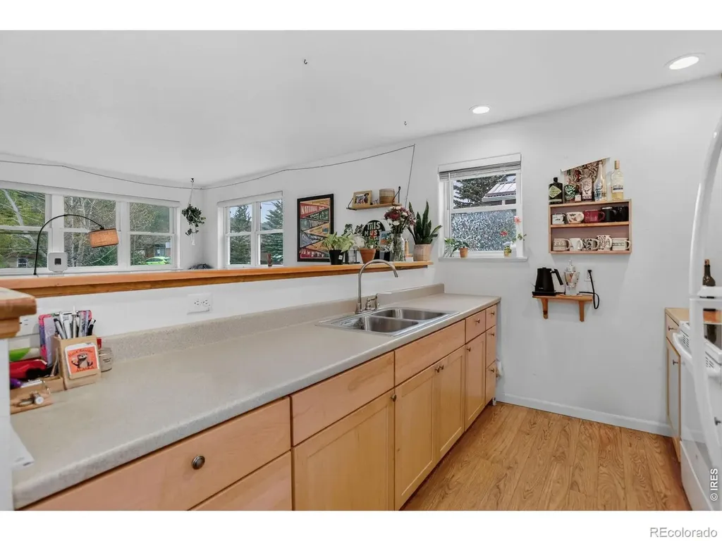 185 E 2nd Street Nederland CO 80466