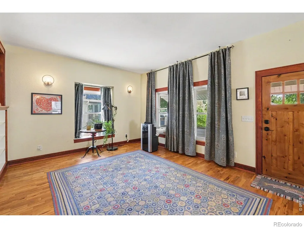 319 W 8th Street Loveland CO 80537