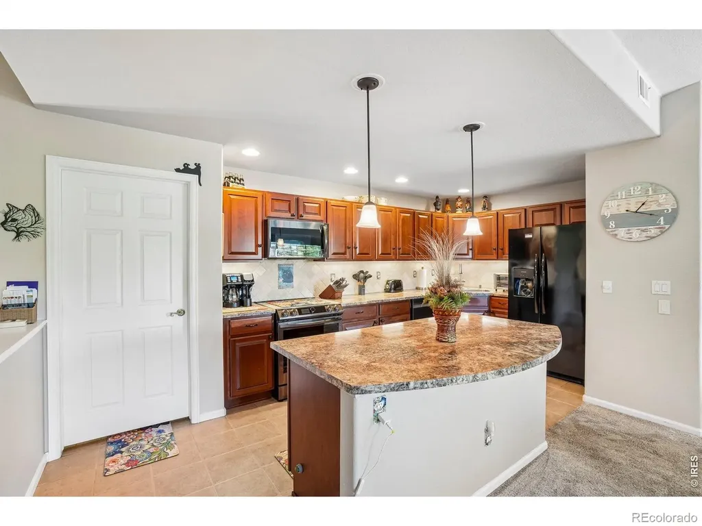 1703 Whitehall Drive Longmont CO 80504