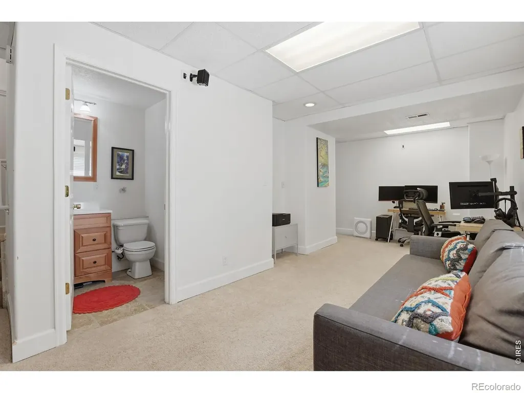 8814 S Field Court Littleton CO 80128