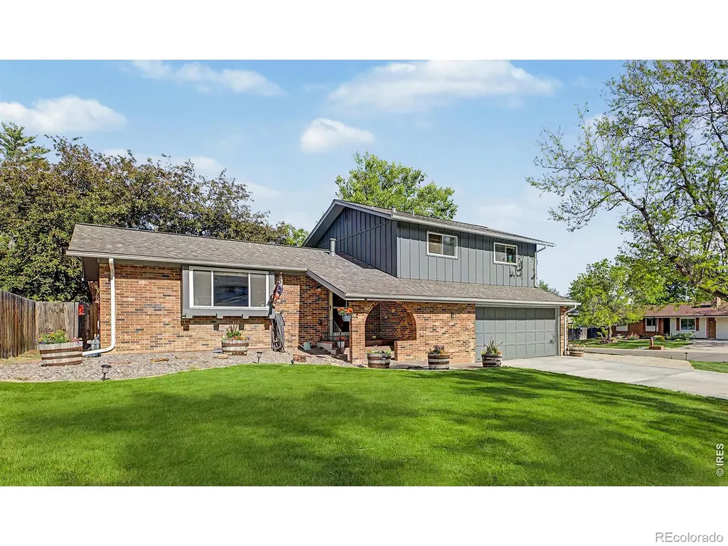 1686 S Holland Court Lakewood CO 80232
