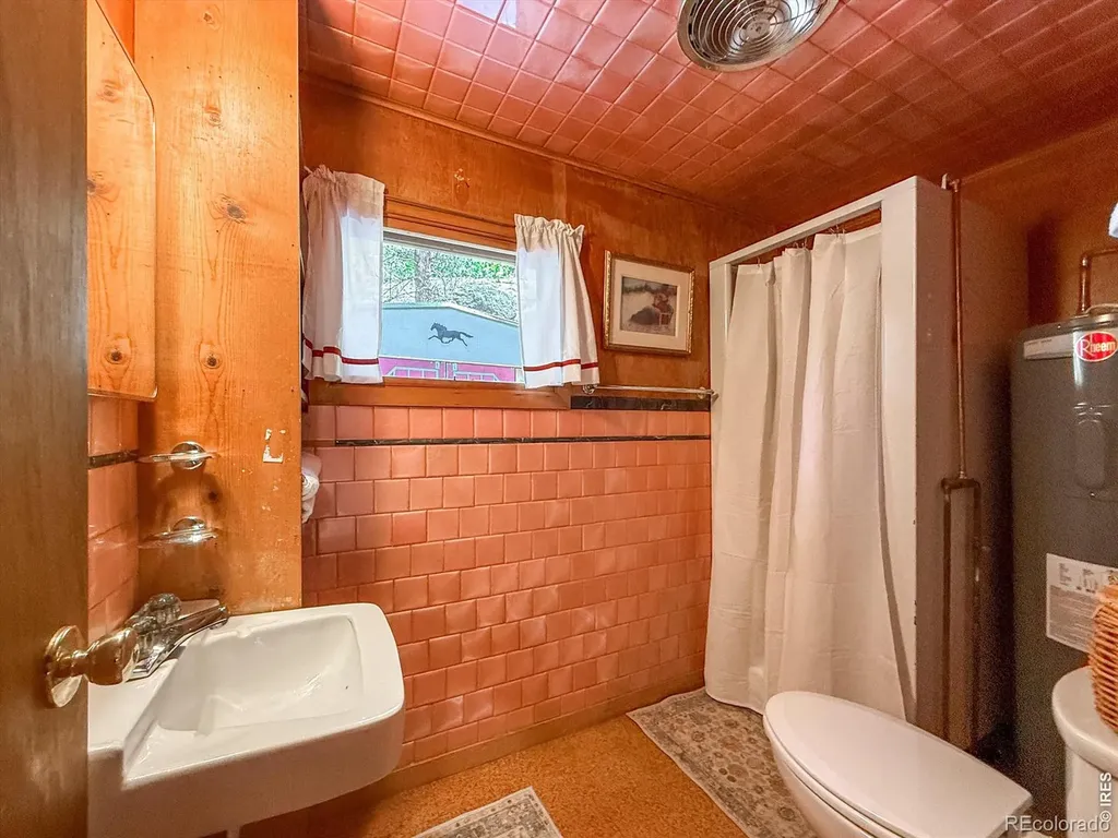 438 Aspen Drive Lyons CO 80540