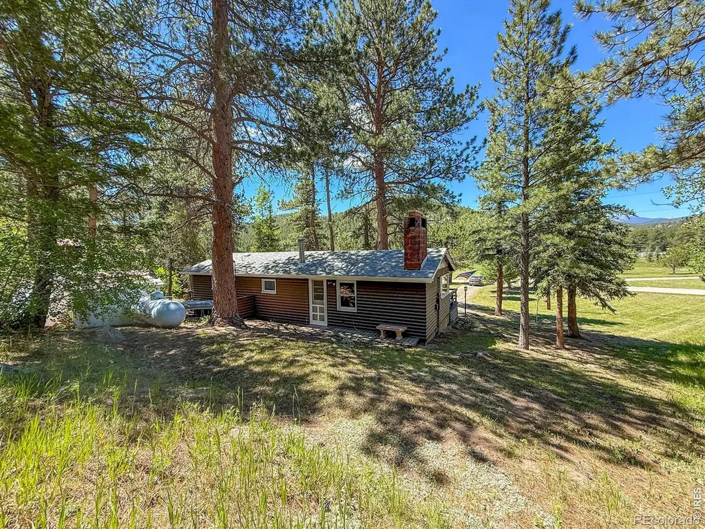 438 Aspen Drive Lyons CO 80540