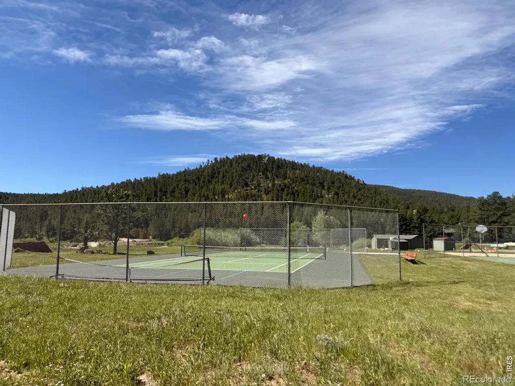 438 Aspen Drive Lyons CO 80540