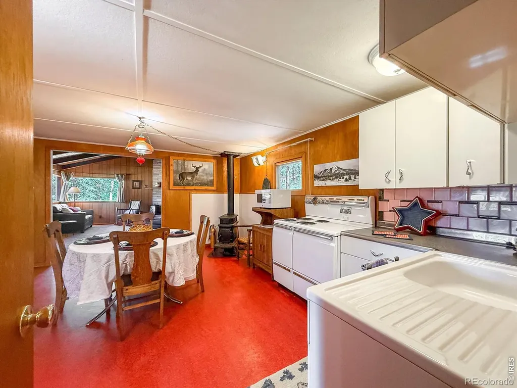 438 Aspen Drive Lyons CO 80540