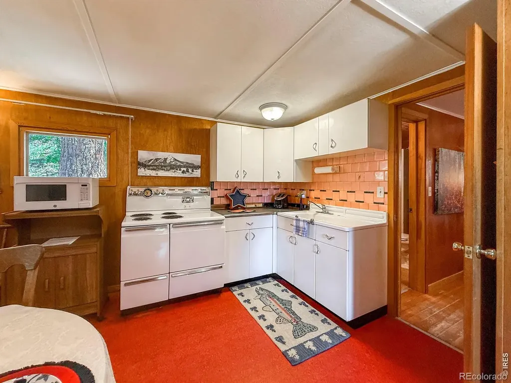 438 Aspen Drive Lyons CO 80540