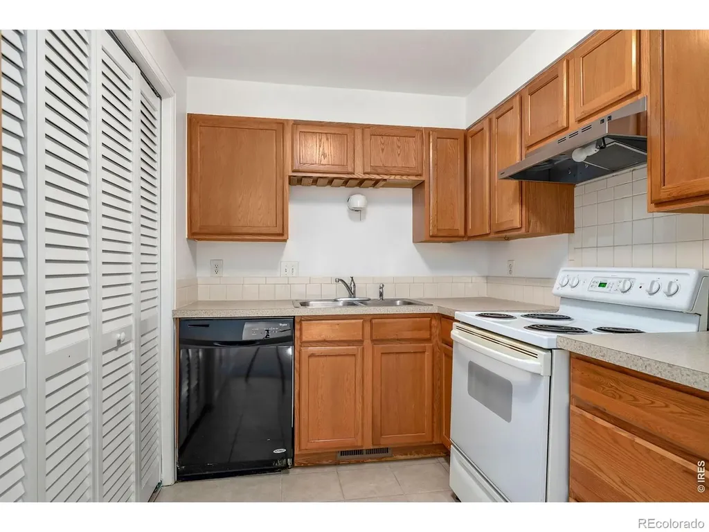 218 E 8th Avenue Longmont CO 80504