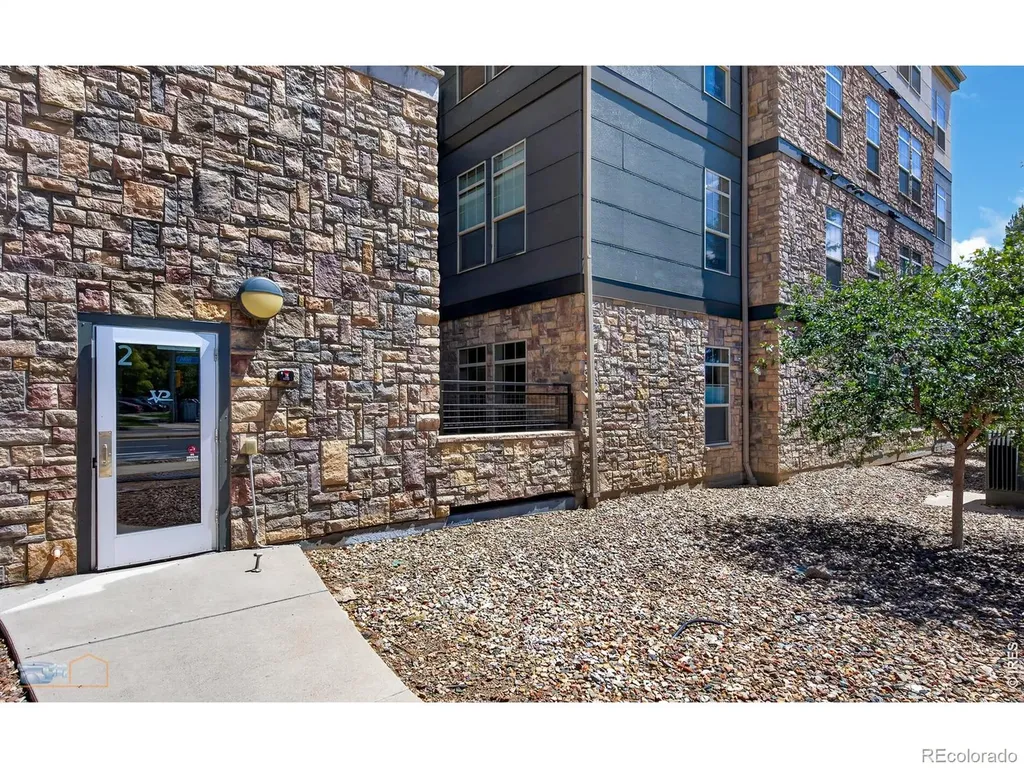 13456 Via Varra Broomfield CO 80020