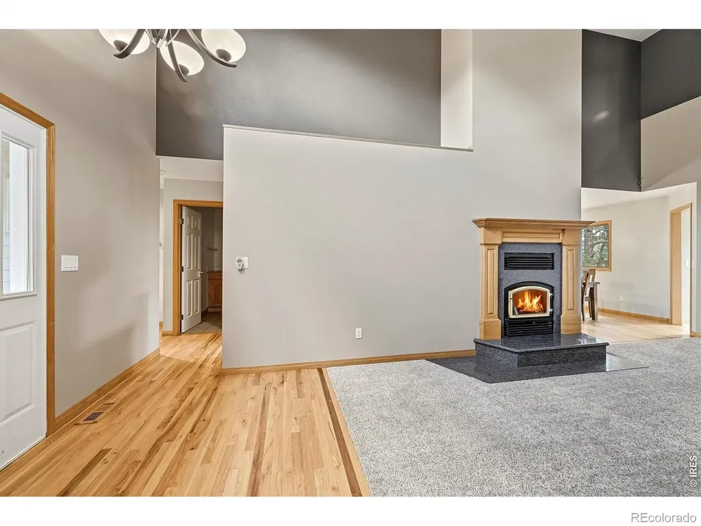 256 Choctaw Road Lyons CO 80540