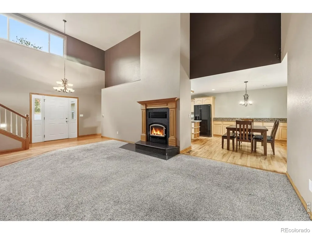 256 Choctaw Road Lyons CO 80540