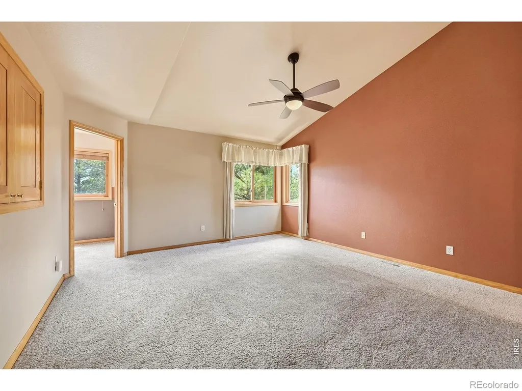 256 Choctaw Road Lyons CO 80540