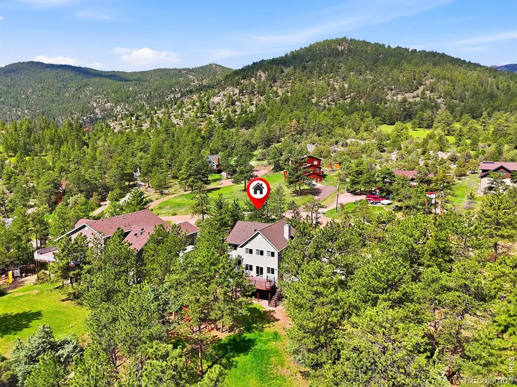 256 Choctaw Road Lyons CO 80540