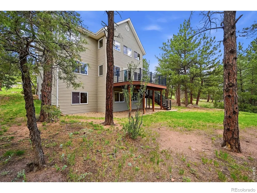 256 Choctaw Road Lyons CO 80540