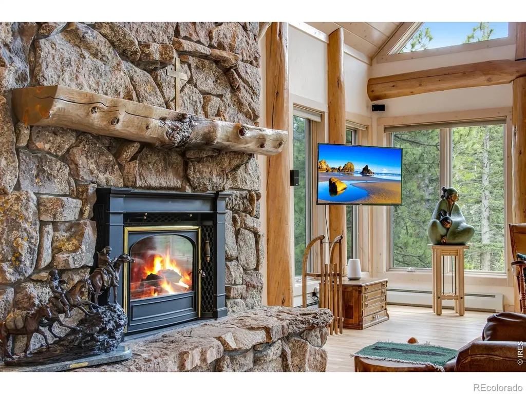 59 High Point Drive Glen Haven CO 80532