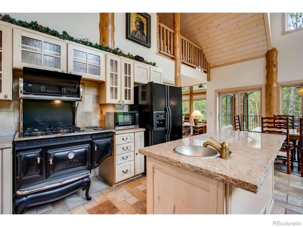59 High Point Drive Glen Haven CO 80532