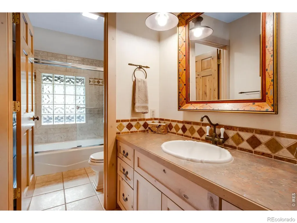 59 High Point Drive Glen Haven CO 80532