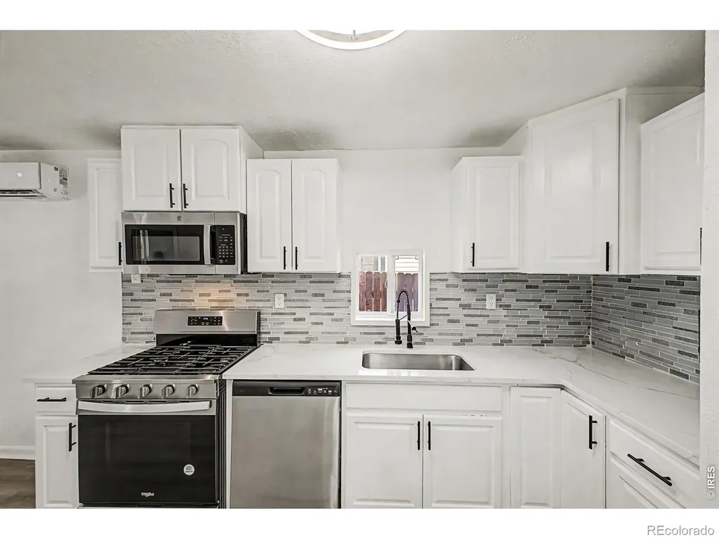 1513 E 4th Street Loveland CO 80537