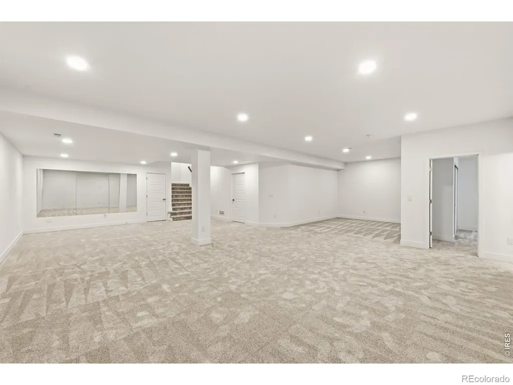 6121 Chester Street Denver CO 80238