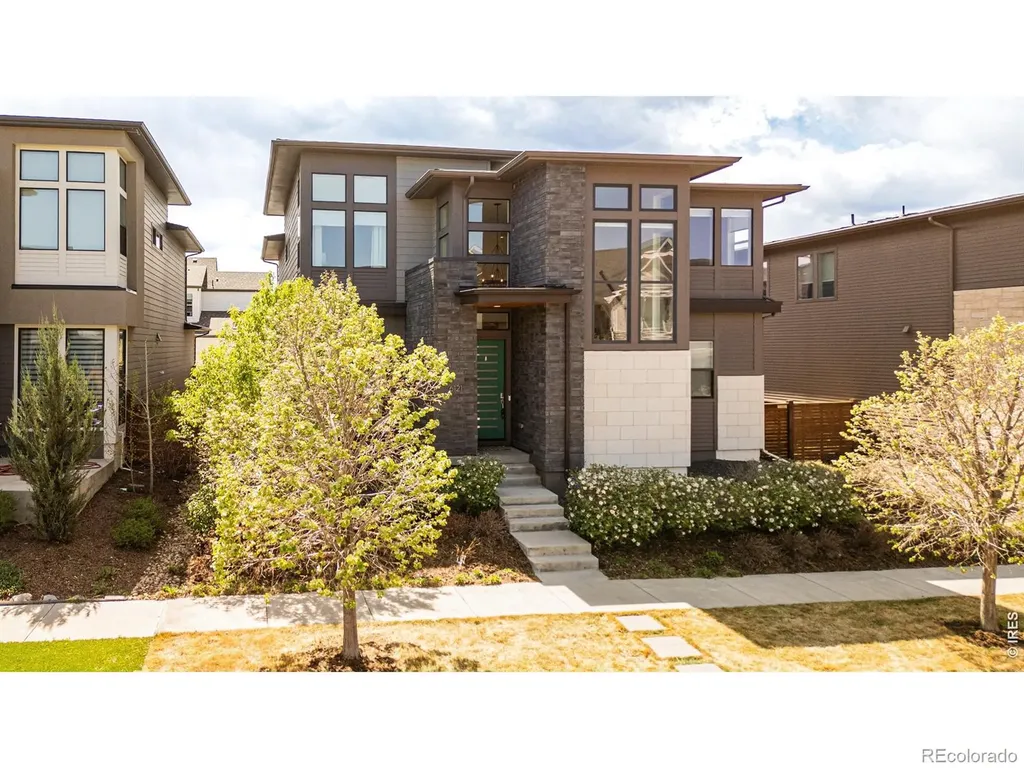 6121 Chester Street Denver CO 80238