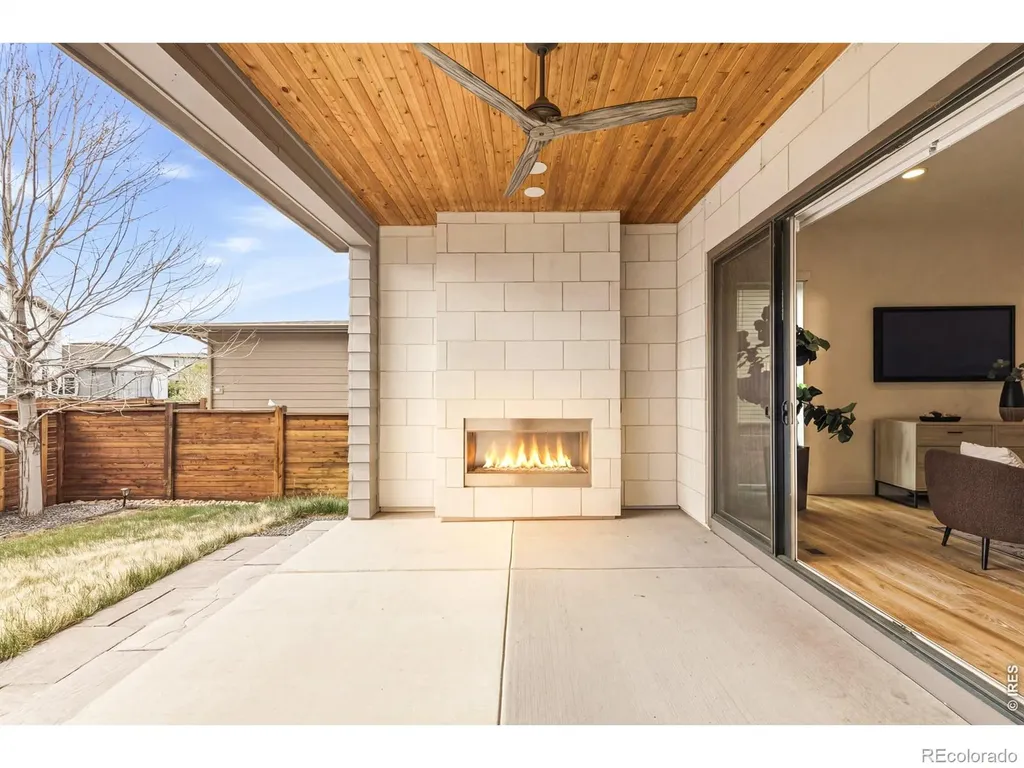 6121 Chester Street Denver CO 80238