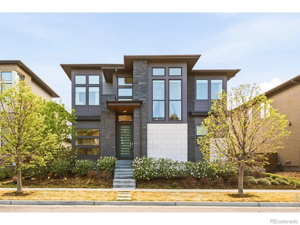 6121 Chester Street Denver CO 80238
