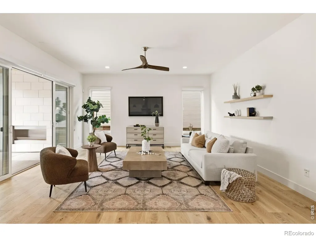 6121 Chester Street Denver CO 80238