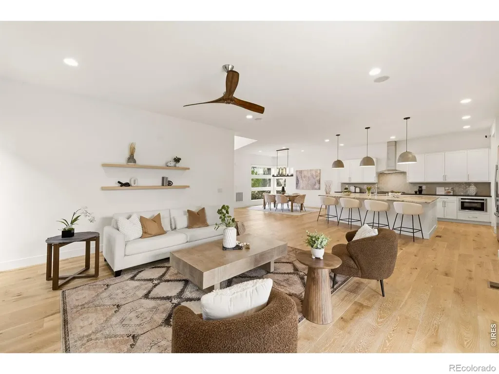 6121 Chester Street Denver CO 80238
