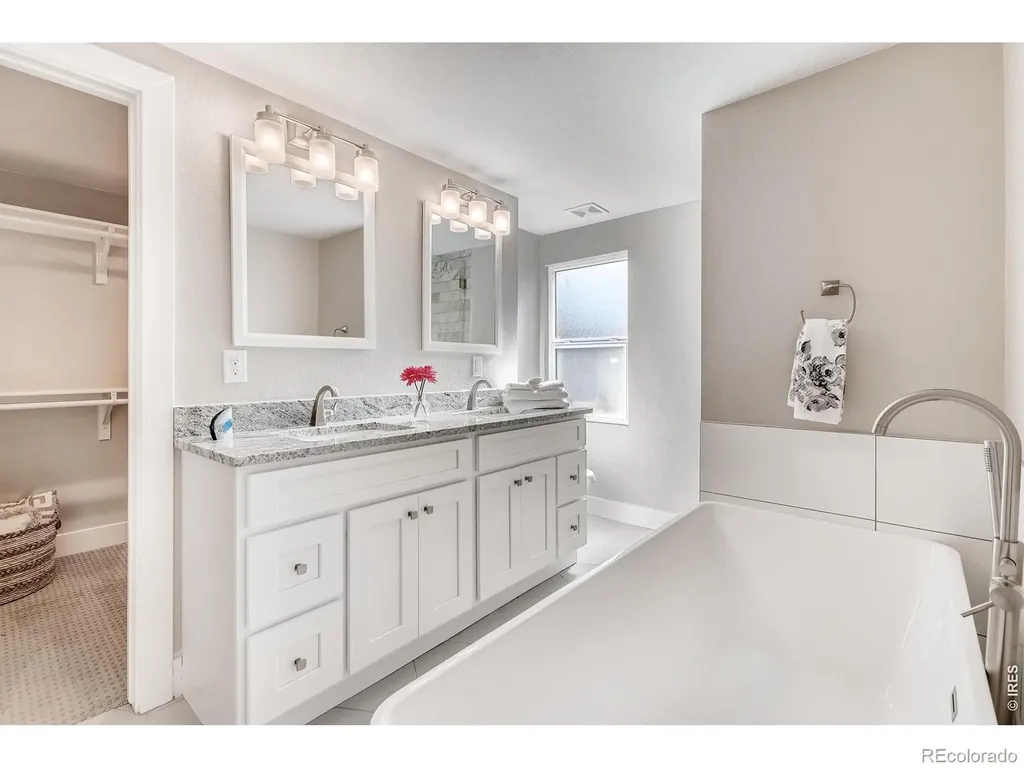 4035 Batavia Place Denver CO 80220