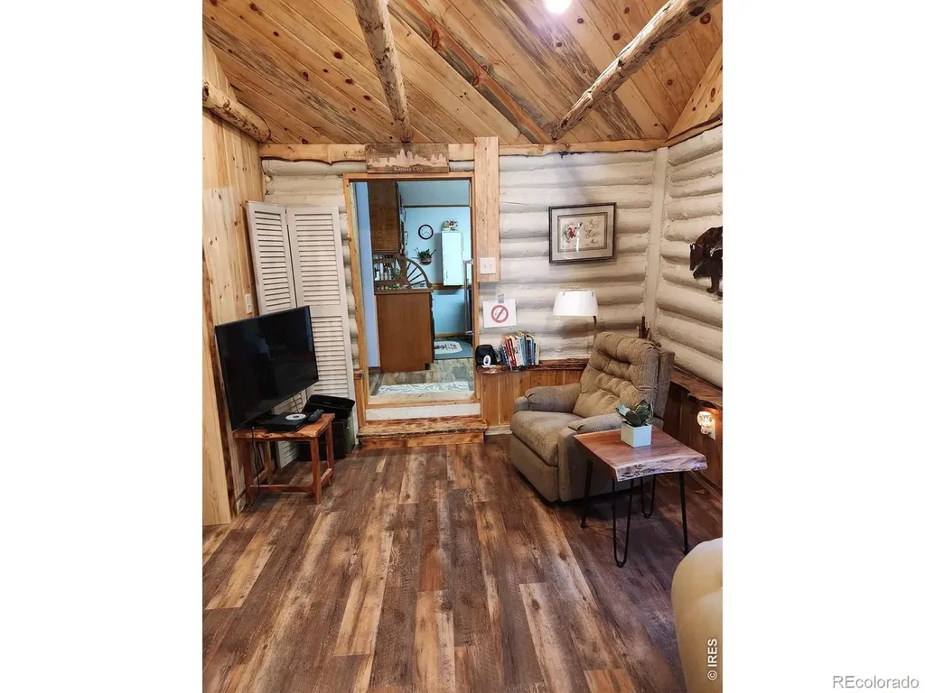 450 Peaceful Valley Road Lyons CO 80540