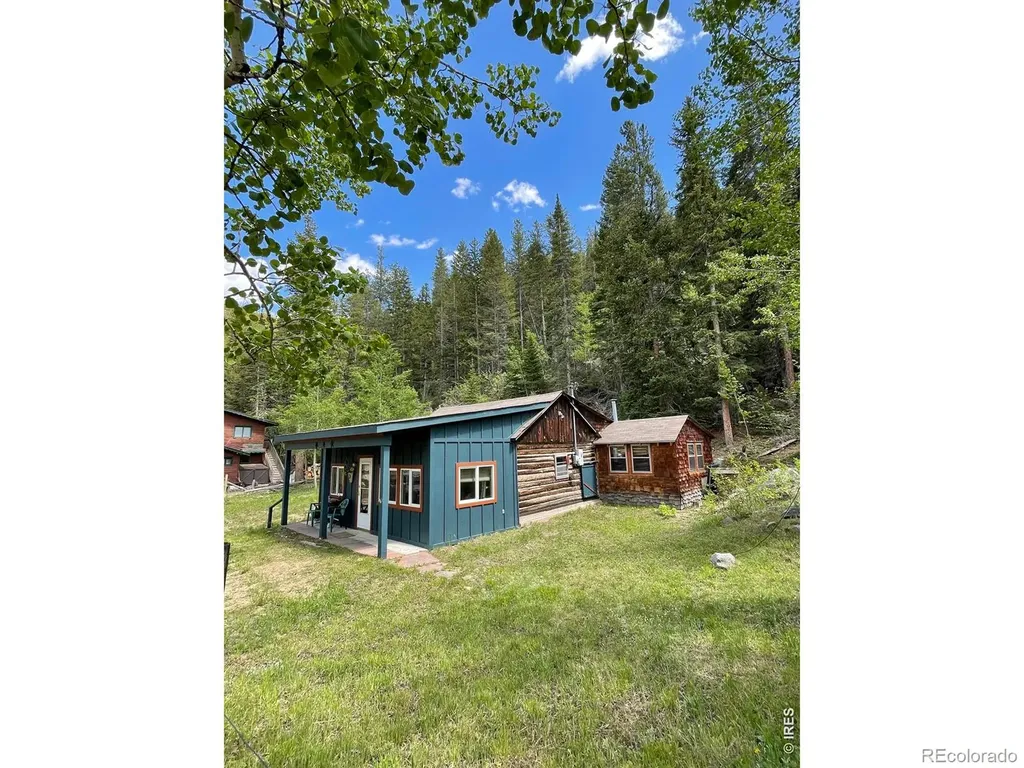 450 Peaceful Valley Road Lyons CO 80540