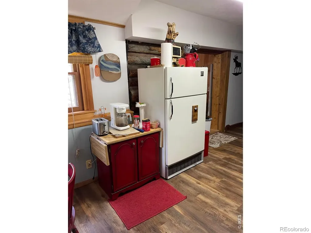450 Peaceful Valley Road Lyons CO 80540