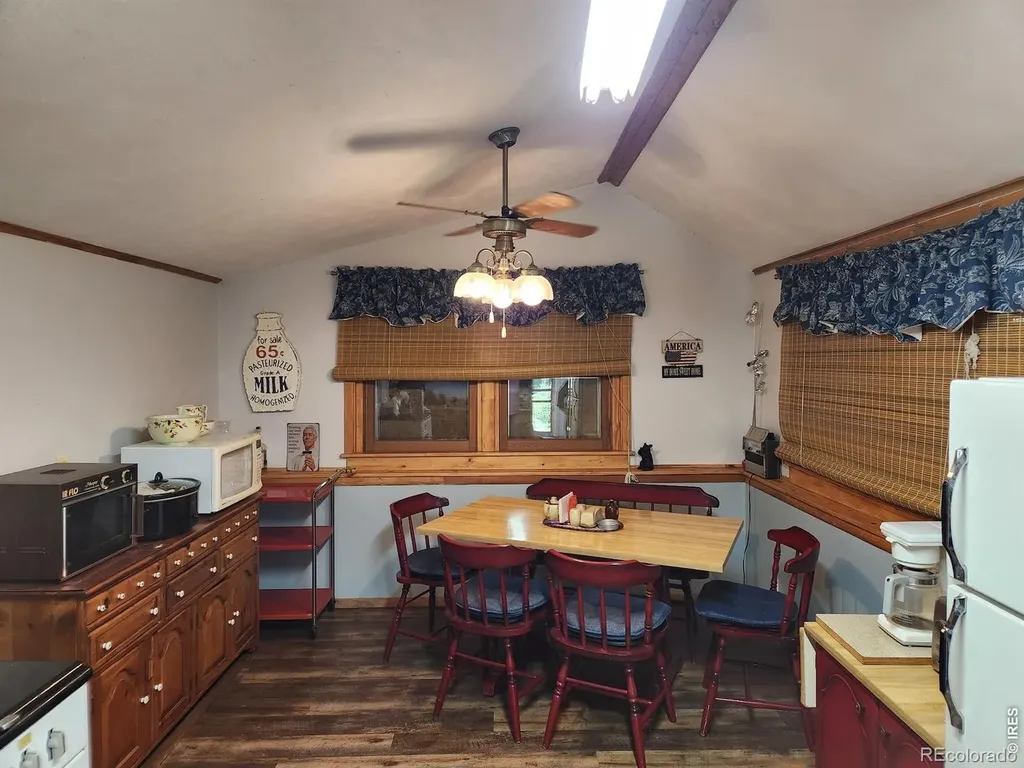 450 Peaceful Valley Road Lyons CO 80540