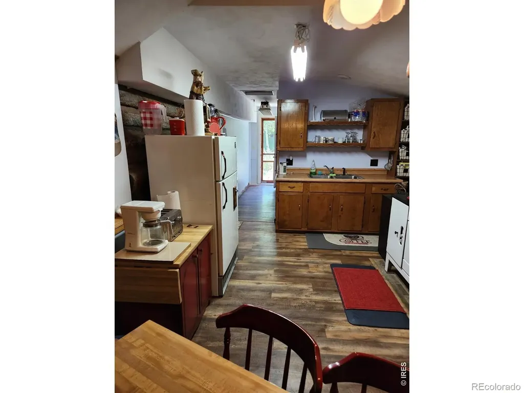450 Peaceful Valley Road Lyons CO 80540
