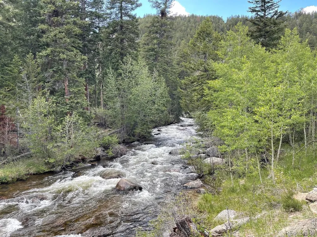 450 Peaceful Valley Road Lyons CO 80540