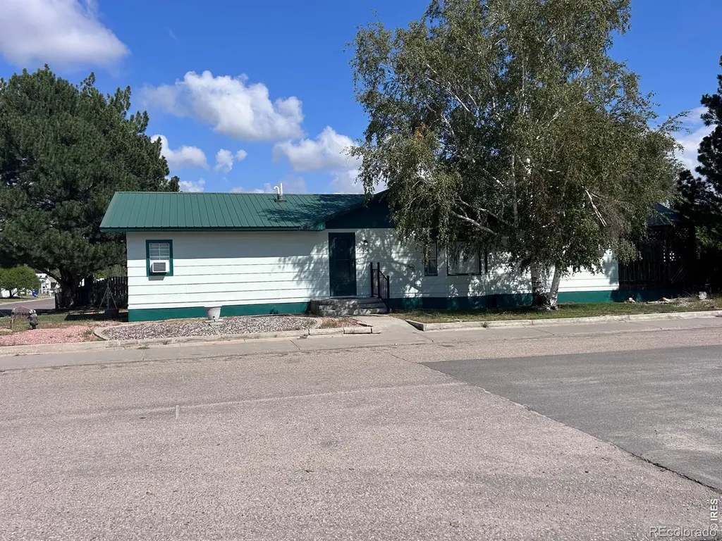 114 Linden Drive Log Lane Village CO 80705