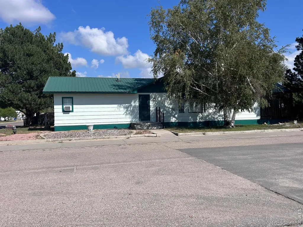 114 Linden Drive Log Lane Village CO 80705